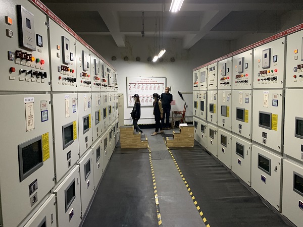 設(shè)備間的裝備終于全齊了