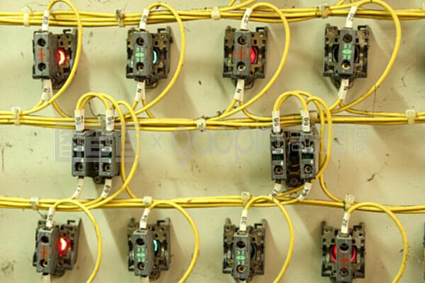 工業(yè)電氣設(shè)備 現(xiàn)代工業(yè)的能源與自動化核心